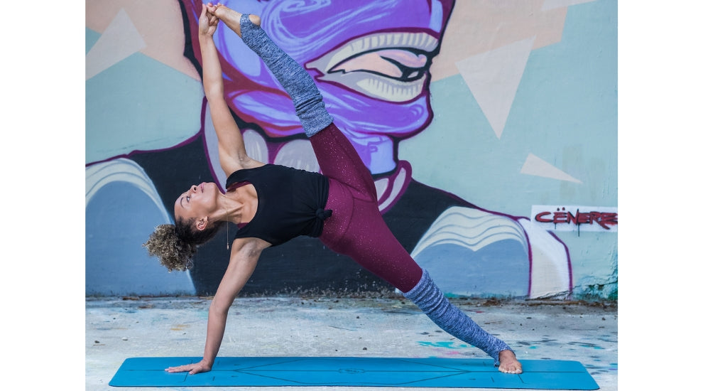 How to Practice Side Plank Pose (Vasisthasana): Including Variations for Beginners and Advanced Practitioners - illustration 4